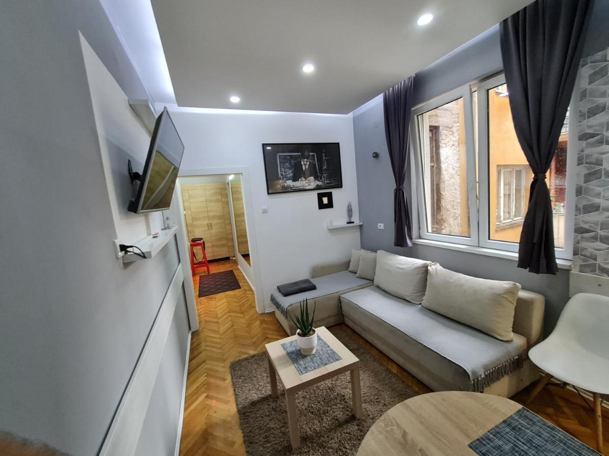 Ferienwohnung Nikola Tesla City Walk Ni Exterior foto