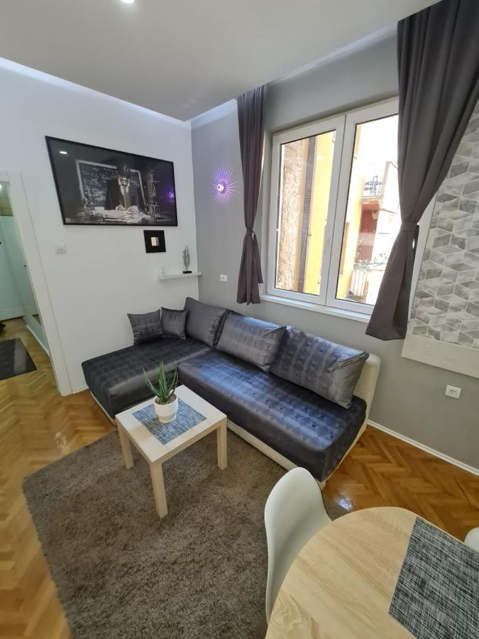 Ferienwohnung Nikola Tesla City Walk Ni Exterior foto